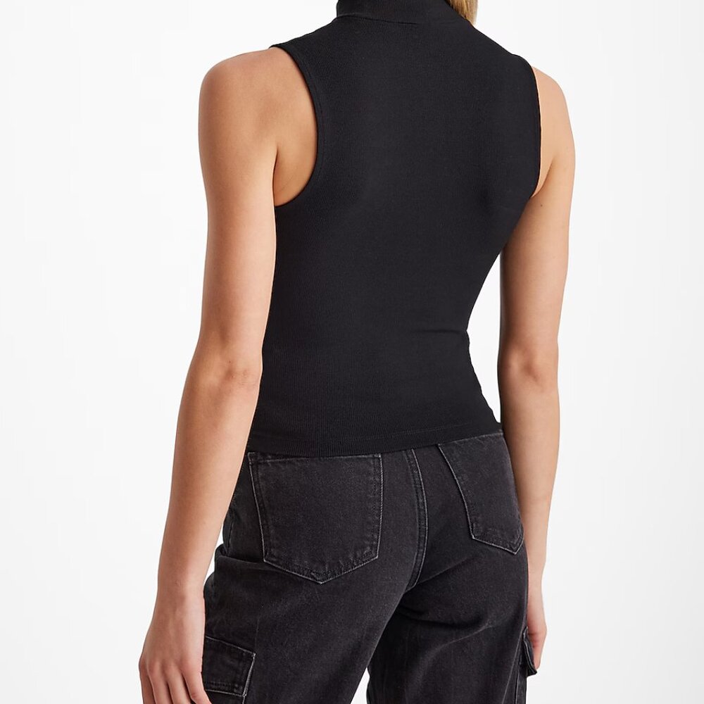 Express | Fitted Sleeveless Tank - Picture 3 of 9